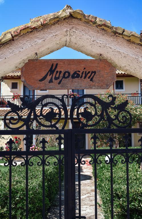 Mirsini Apartments Agios Georgios  Bagian luar foto